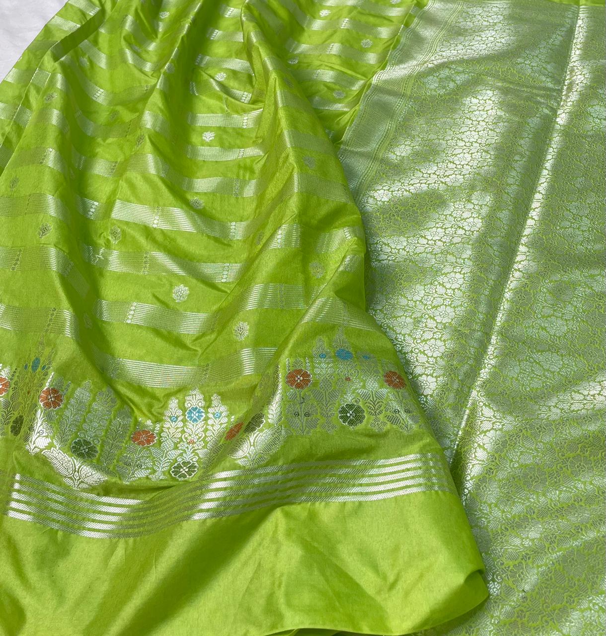 Banarasi Raw mango Semi Silk Saree code-011